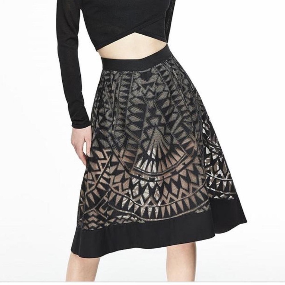 BCBG Elegant Black Patterned Skirt